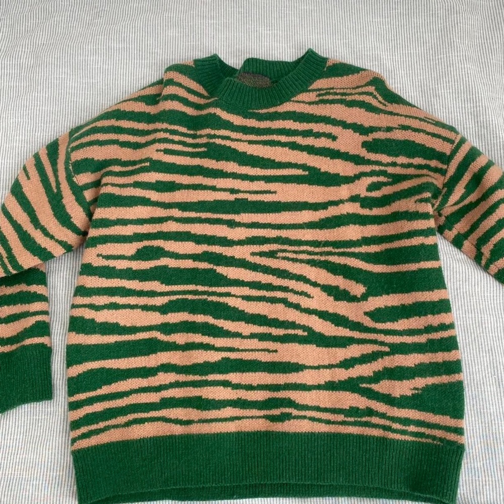 oversized green patterned sweater